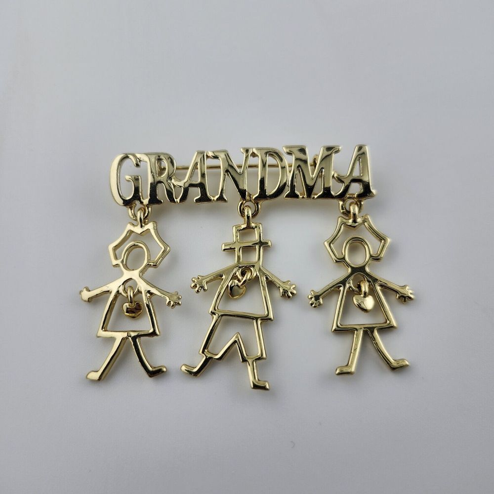 Beautiful Brooch Pin Gold Tone  "GRANDMA" Dangling 2 Girls 1 Boy 2 3/4 x 2" CUTE